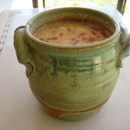 Handcrafted crock by Massachusetts potter Jeremy Ogusky (www.etsy.com/people/oguskyceramics).